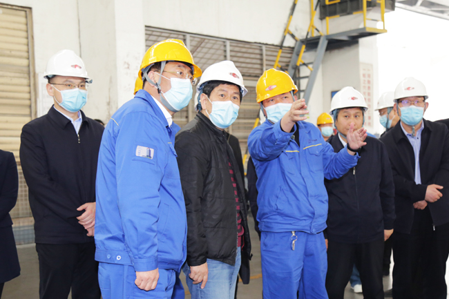 洛陽市委常委、常務(wù)副市長孫延文到萬基調(diào)研指導(dǎo)工作